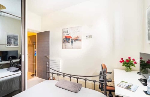 North Richmond House | Perfect Richmond Super Host. Three Private Rooms.