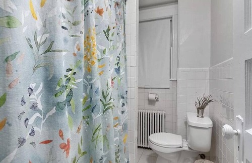 Milton Apartment | Furnished 2 bedroom 1 bathroom apartment. First floor unit with washer & dryer.
