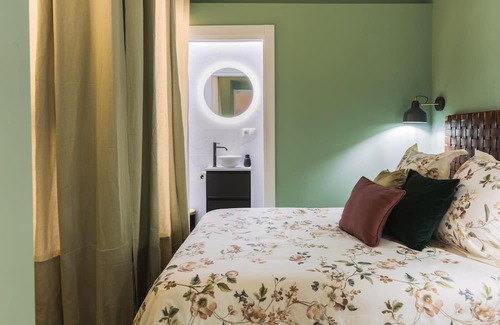 San Felipe Neri Apartment | Quiet apartment in the center