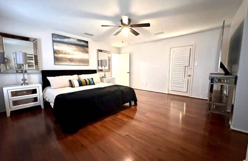 Odessa House | Whata J.E.M!