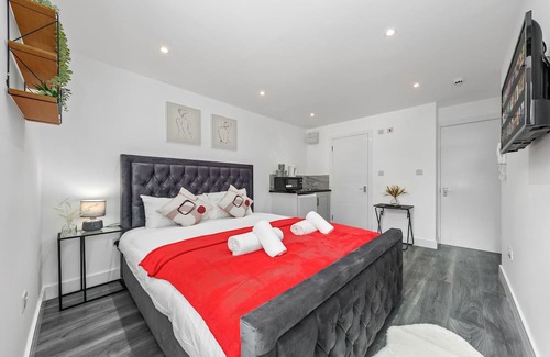 Hillrise Apartment | Impeccable Ensuite Room in Finsbury Park LondonN19