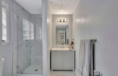Indian River Estates House | Stylish 2 Bedroom Villa with Pool