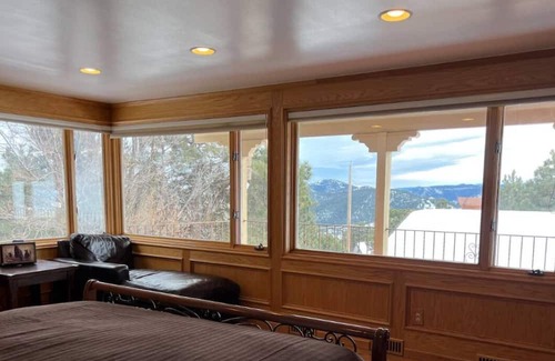 Golden Villa | Luxury Mountain View Get Away Entire Second Floor