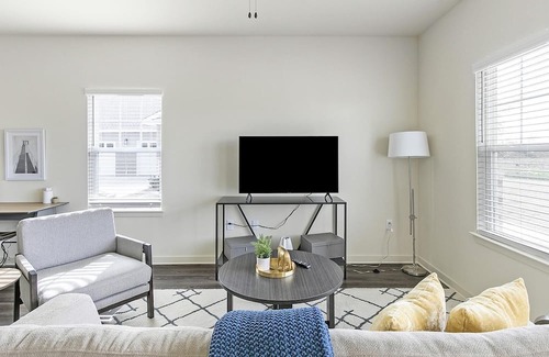Fort Worth Apartment | Modern Apartment in Prime Location (ID1401X789)