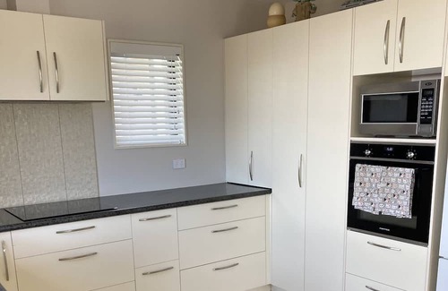 Tahunanui House | Spacious House on Parkers