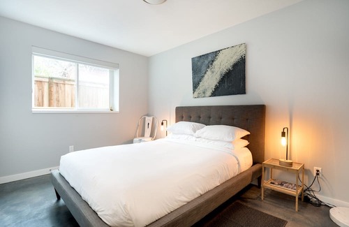 Alberta Arts District Apartment | Newly-constructed apartment located near Portland's bustling Alberta district