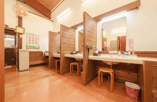 Kawanehon House | Yamabuki Fusion of outdoor and healing hot spri / Haibaragun Shizuoka