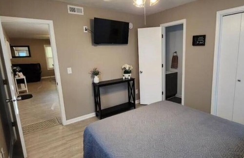 Council Bluffs House | Quiet country setting in town.