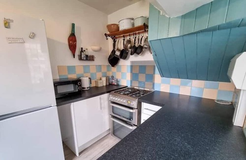 Chorlton-cum-Hardy House | Free Parking: Chorlton Home