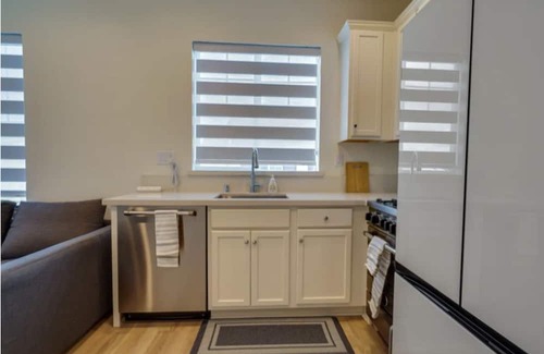 Tracy House | Tracy new 2 bed 2 bath Home