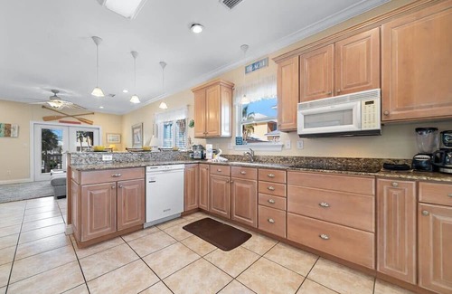 Gulf Shores House | Blue Lagoon Beach House