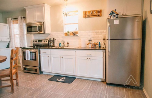 Longtown House | 'Lil Lookout - A Fisherman's Delight w/Garage!