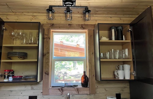 Okanagan-Similkameen Cabin | Osprey Lake Caboose beside the Kettle Valley Railway and 2 mins from Osprey Lake