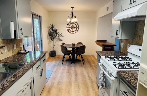 Apple Hill Cabin | Charming Cabin Close to Lake ~ Apple Hill ~ Tahoe