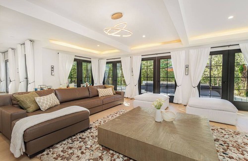 Dedham House | The Charles Château Private Estate