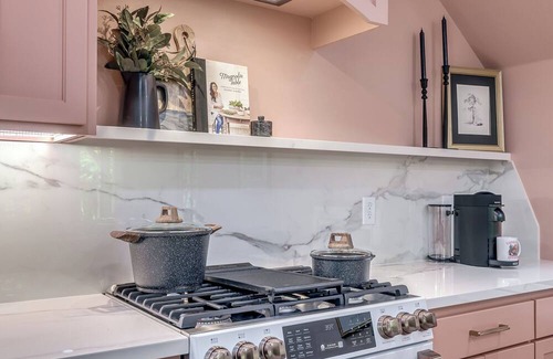 Wheatland House | Dolly's Den at Selah- 3 bed 2 bath Sleeps 7