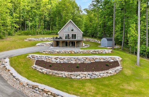Great Barrington House | Berkshires Best/Large Deck with Hotub, Basement with Game room & Fitness room
