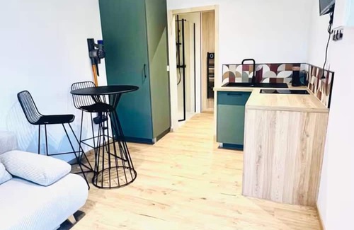 Salles-en-Toulon Cabin | 🍃 Lodge des Oliviers🍃