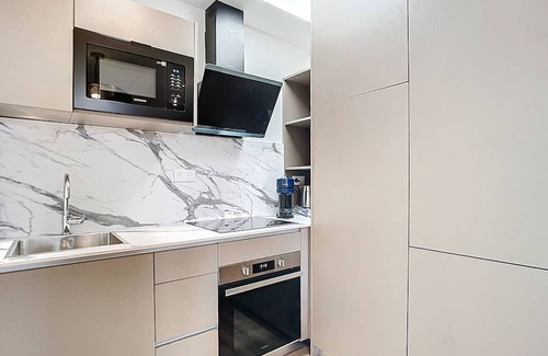 Montargis Apartment | Suite Prestige MoonLight LOVE-ROOM