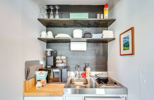 Waterbury Apartment | 15 Mi to Stowe Mountain Resort: Main Street Studio