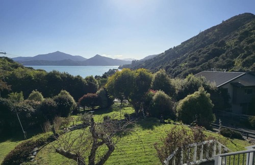 Moetapu Bay House | Coastal Retreat on Moetapu Bay Road – Marlborough Sounds Paradise