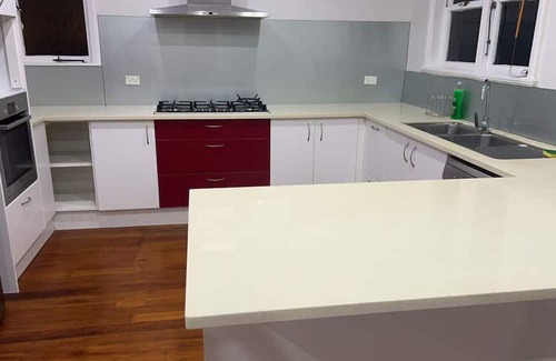 Mount Albert House | 3 bedroom House, 12 Plyllis st