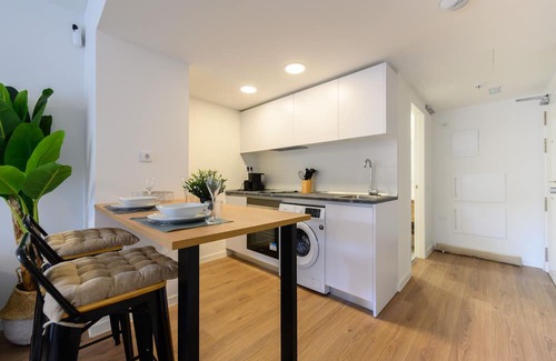 San Sebastian de los Reyes Apartment | Studio with private terrace and pool - gym - coworking space in Madrid