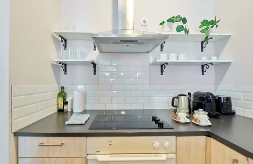 Lower Town Apartment | Elegant Apt in Grand Place Center 5