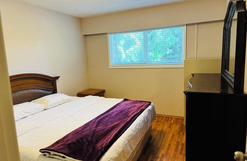 Surrey Bed & Breakfast | Adorable 2-bedroom big garden in Surrey