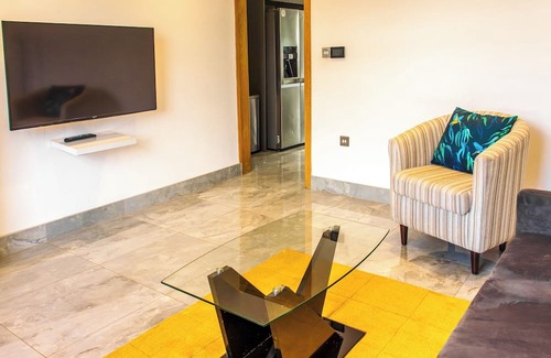 Borehamwood House | Stunning Family Home nr London & Harry Potter Tour | Pass The Keys
