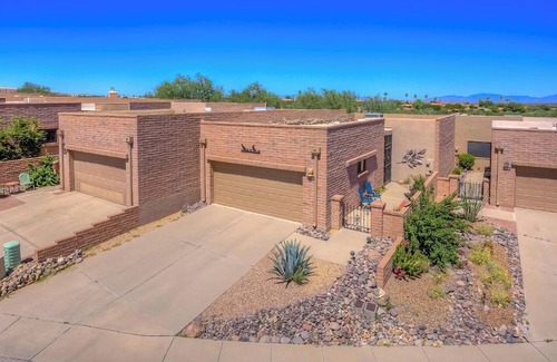 Canoa Hills Townhomes House | Quiet & Calm Townhouse - Perfect Snowbird Getaway
