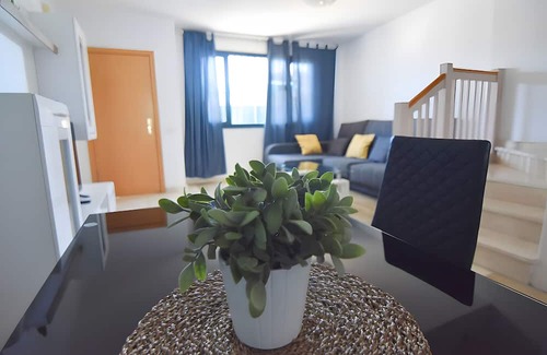 San Fernando Apartment | Vacation 'Masvacation Hr 4roomterraceparking' with Private Terrace, Wi-Fi and Air Conditioning