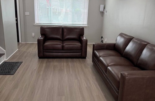 Queens House | Serene 3-bedroom house with AC in Queens located in a quiet neighborhood