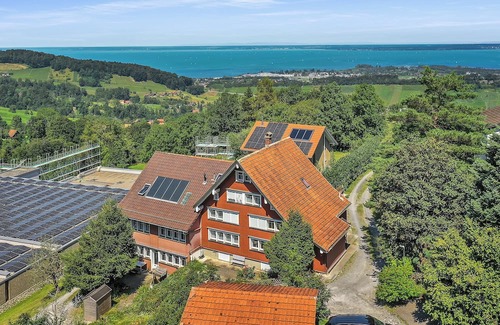 Wolfhalden Apartment | traditionelles Appenzeller Haus mit atemberaubender Bodenseesicht