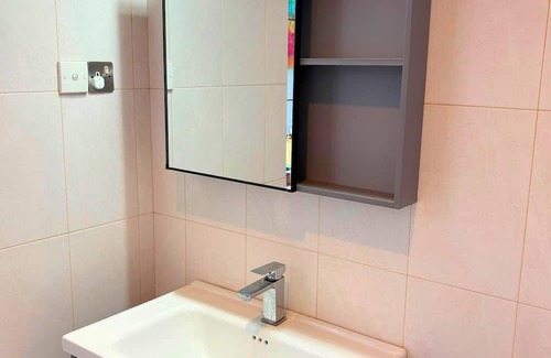 Negombo House | Tropical Terrace - A Charming 2-bedroom house in Negombo