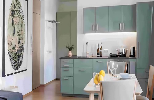Silandro Apartment | Apartment 'Sommavilla - Large' with Mountain View, Balcony and Wi-Fi