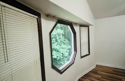 Centerville House | Charming 3-bedroom house in Snellville with AC