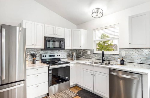 Wentzville Apartment | New lisiting Sale! 3King Bed