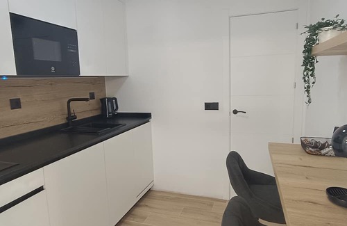Figares Apartment | Apartment Ancha de Gracia Center