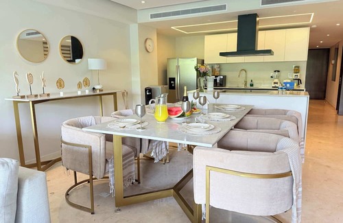 Emiliano Zapata Apartment | Bolongo 1BR your exclusive oceanfront escape