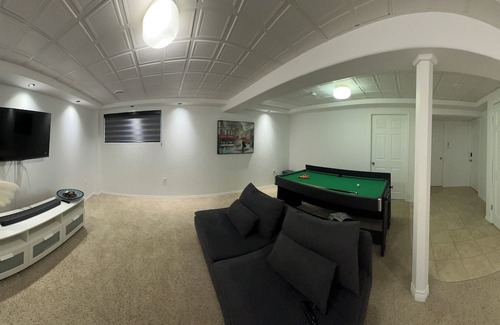 Winnipeg House | Golden Eagle
