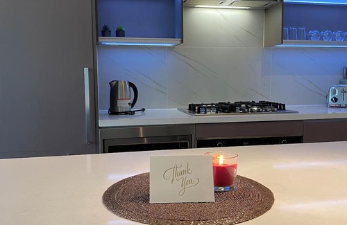 Richmond Apartment | Charming 2BR + 2bath Walking to Walmart & Dining