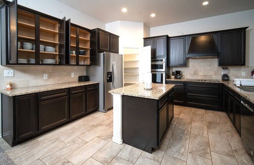 Midland House | Superb 4-bedroom house in Midland