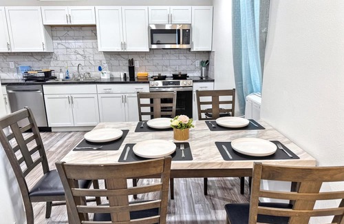 Dubuque Apartment | 1103 #306 Modern Apartment by Farmers Market