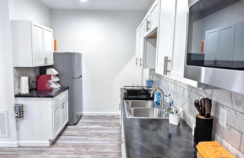 Dubuque Apartment | 1103 #306 Modern Apartment by Farmers Market