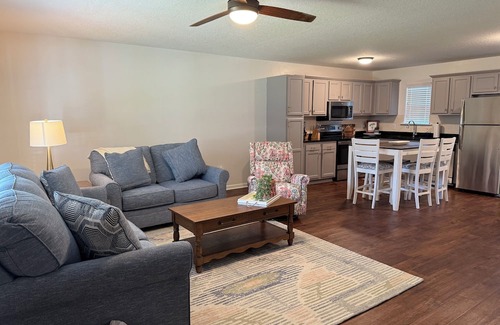 Statesboro House | Cozy Retreat in the Heart of Statesboro