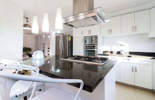 Zapopan Apartment | Casa Galerías Summary