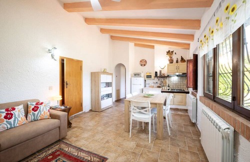 Gavorrano House | The House of Paintings - Gavorrano