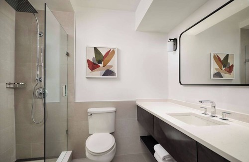 White Plains Hotel | Upscale City Comfort in Prime White Plains Location | 4 Units