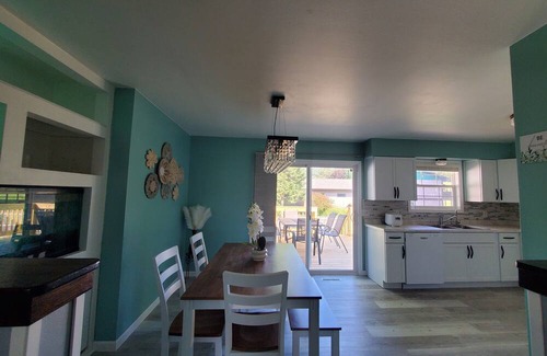 Eau Claire House | Quiet 3BR/2BA Retreat Near Eau Claire Mall & Shopping - Perfect for Families!